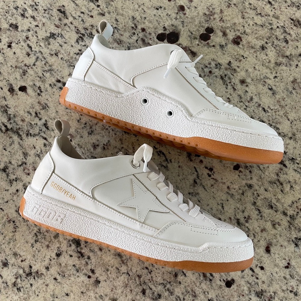 Golden Goose Sneakers ⭐️ Free shipping!